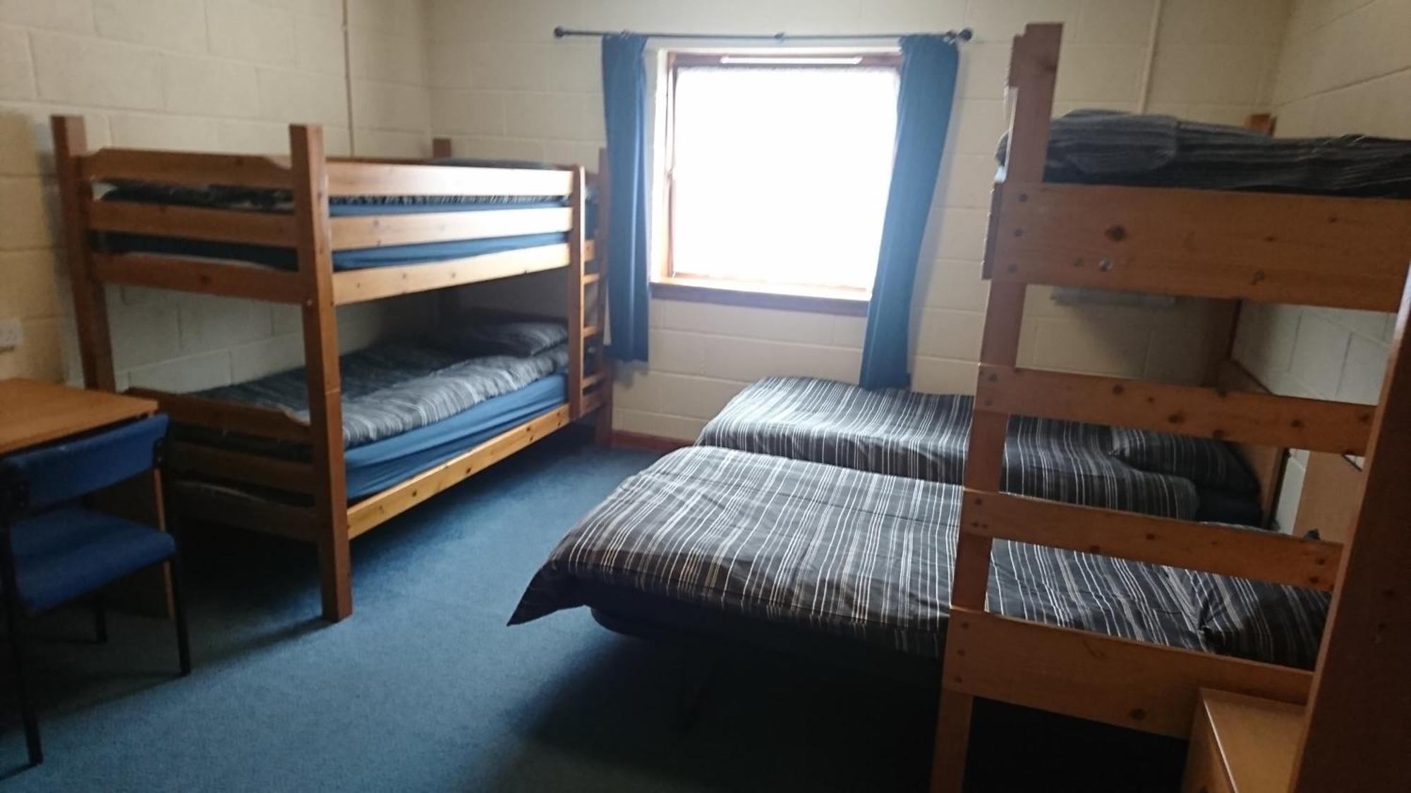 Fsc Dale Fort Hostel 客房 照片